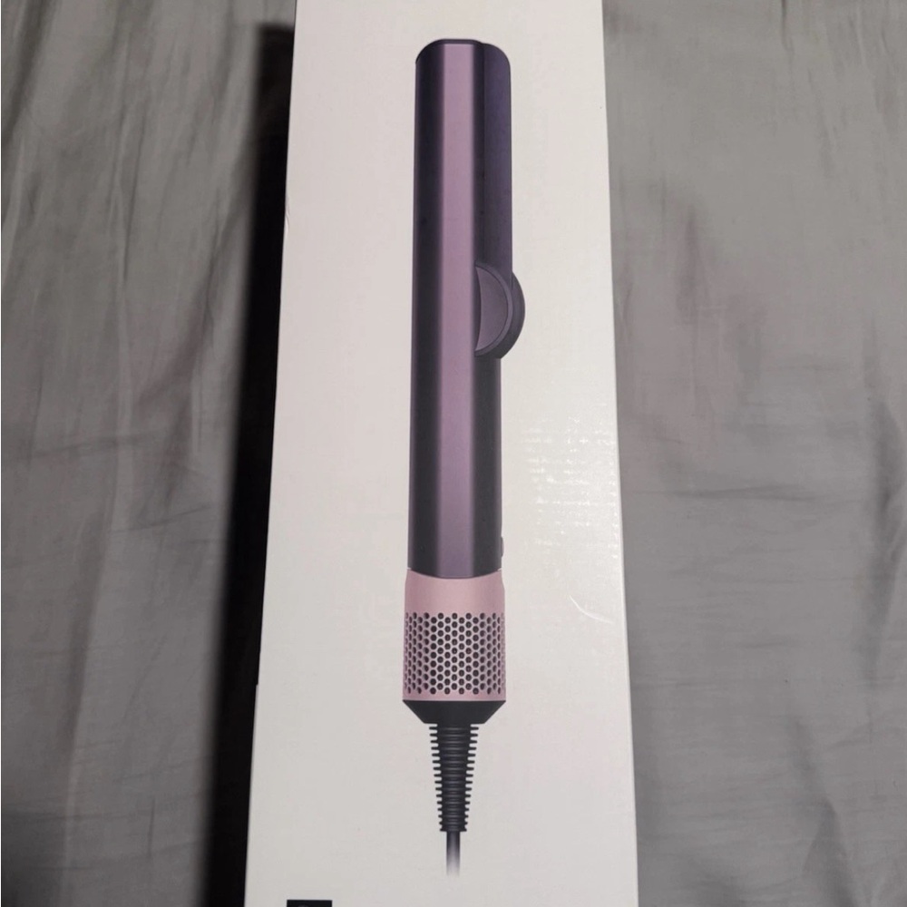 Dyson Limited Edition Airstrait Wet-to-dry Straightener in Jasper Plum/ Purple